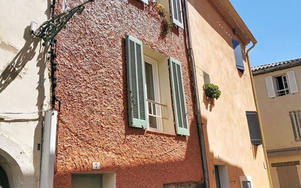 Maison à vendre    3 pièces •  Le Castellet