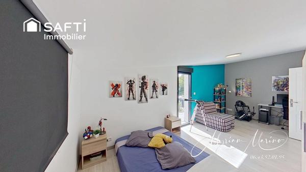 Saint-Aygulf – Villa rénovée 4 ch, piscine, double garage, proche plages
