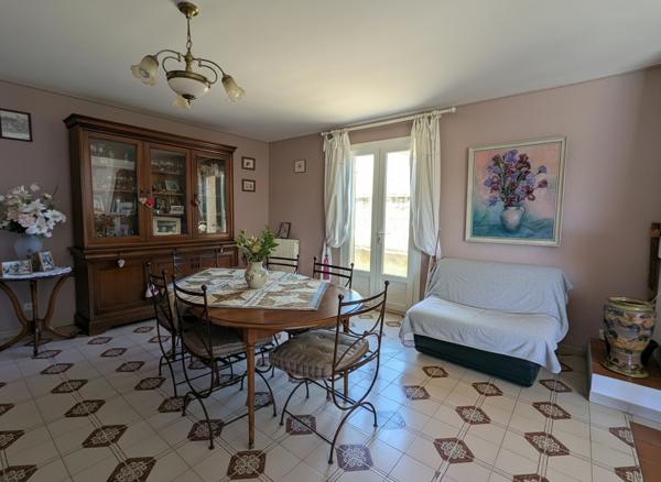 Maison 8 pièces 237 m2
