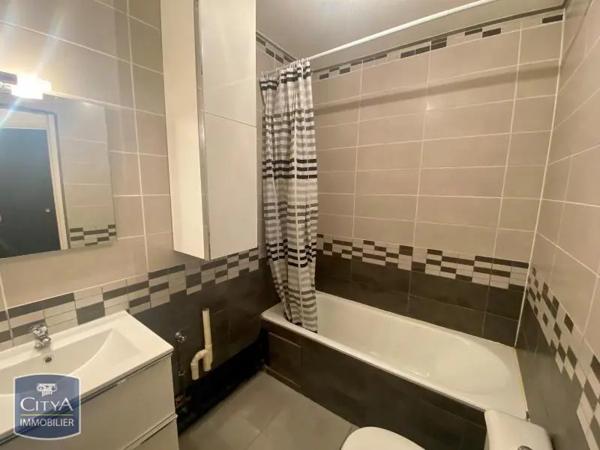 Appartement à louer 1 pièce 38.27m² Chamalières (63400)