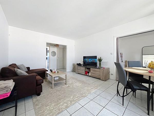 Appartement à louer sur Arles 74 m² 3 chambres dernier étage