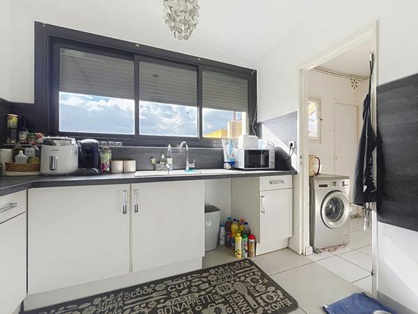 Appartement à louer sur Arles 74 m² 3 chambres dernier étage