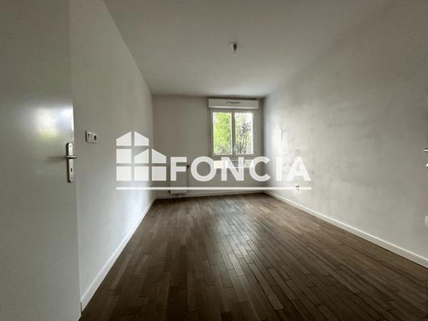 À vendre Appartement 2 pièces 52 m² - Corbeil-essonnes 91100