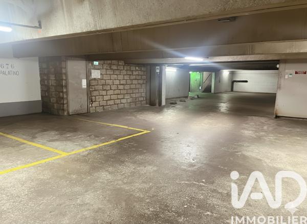 Parking à vendre 12 m² Paris 13