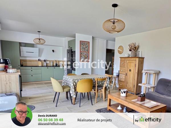 Appartement
         3 pièces
        - 79 m² Bien prestige 520 000 € *