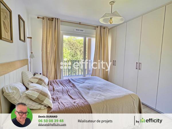 Appartement
         3 pièces
        - 79 m² Bien prestige 520 000 € *