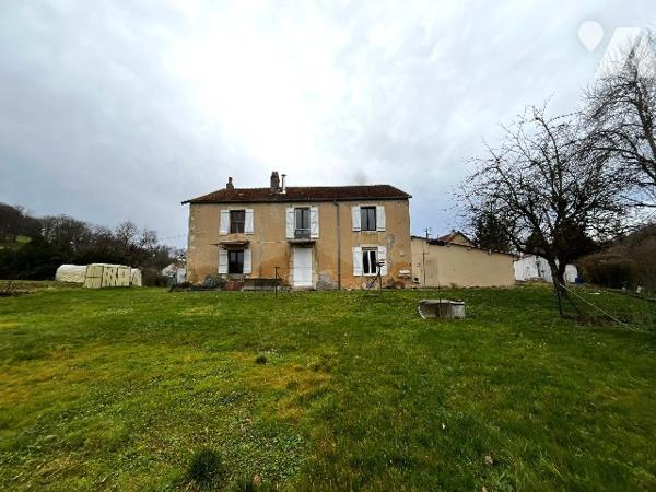 Ensemble immobilier à Nogent 52800 - 9 pièces - 6 chambres et 4000 m² de terrain