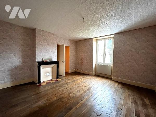 Ensemble immobilier à Nogent 52800 - 9 pièces - 6 chambres et 4000 m² de terrain