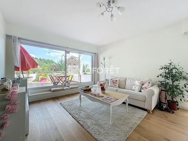Location appartement Le Plessis-Robinson - 2 pièce(s) - 50 m² - 1 350 €/mois