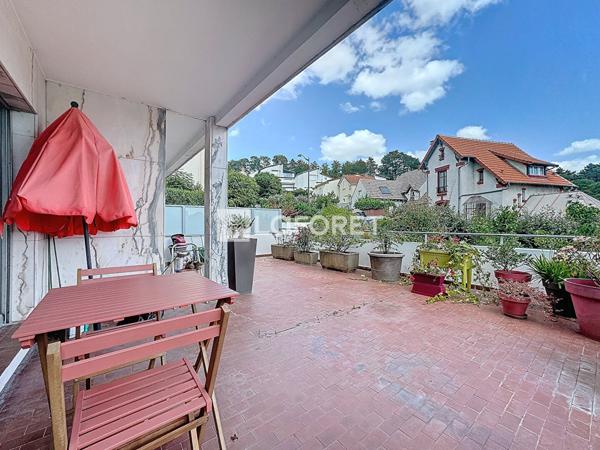 Location appartement Le Plessis-Robinson - 2 pièce(s) - 50 m² - 1 350 €/mois