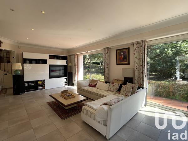 Maison traditionnelle 12 pièces de 290 m² à Soorts-Hossegor (40150)