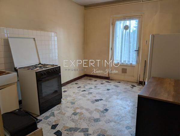 Montluçon (03100) ARCHITECTURE 60's : 168 m² AUX VOLUMES EXCEPTIONNELS – 97 000 € FAI