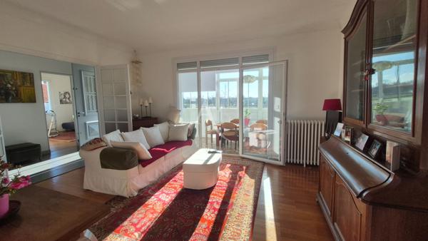 Maison Saujon 7 pièce(s) 170.49 m² proche de la gare.