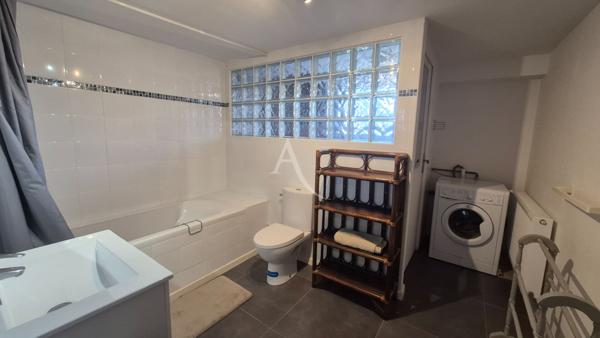 Maison Saujon 7 pièce(s) 170.49 m² proche de la gare.