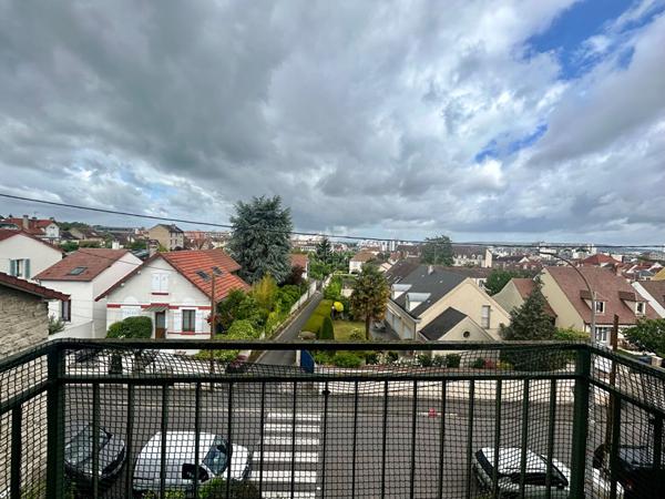 Appartement Poissy 3 pièce(s) 61 m2 - POISSY €219 000 ** - Référence 9187