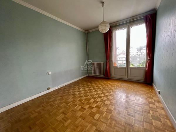 Appartement Poissy 3 pièce(s) 61 m2 - POISSY €219 000 ** - Référence 9187
