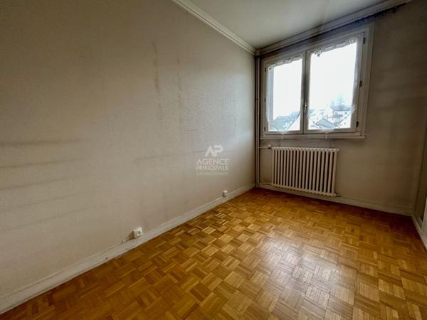 Appartement Poissy 3 pièce(s) 61 m2 - POISSY €219 000 ** - Référence 9187
