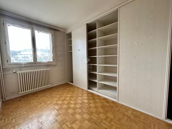 Appartement Poissy 3 pièce(s) 61 m2 - POISSY €219 000 ** - Référence 9187
