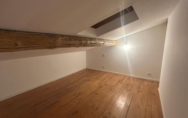 Appartement à louer    2 pièces •  Marsillargues