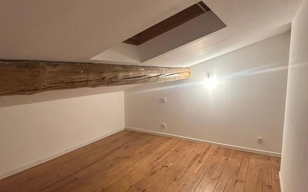 Appartement à louer    2 pièces •  Marsillargues