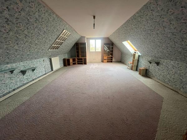 Maison Osny 7 pièce(s) 193.45 m2 €430 000 ** - Référence 11129