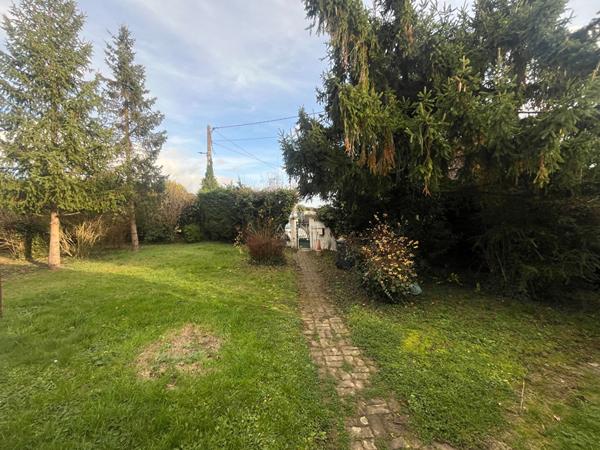 Maison Osny 7 pièce(s) 193.45 m2 €430 000 ** - Référence 11129