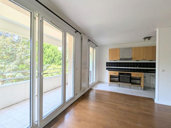 T3 lumineux - Grand Balcon & Vue Jardin - Asnières , Asnieres sur seine T3 lumineux - Grand Balcon & Vue Jardin - Asnières , Asnieres sur seine