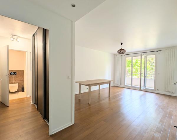 T3 lumineux - Grand Balcon & Vue Jardin - Asnières , Asnieres sur seine T3 lumineux - Grand Balcon & Vue Jardin - Asnières , Asnieres sur seine
