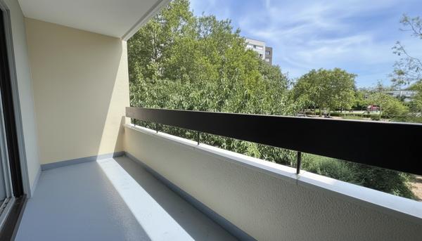 T4 lumineux avec balcon et parking ? Résidence sécurisée