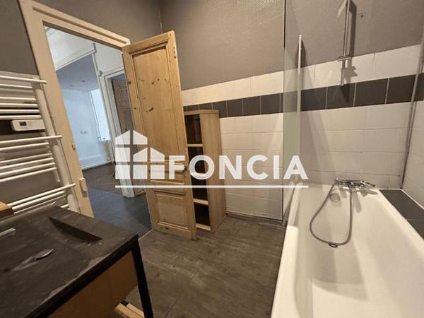 Location Appartement 3 pièces 92.74 m² - 95 RUE PDT EDOUARD HERRIOT Lyon 69002