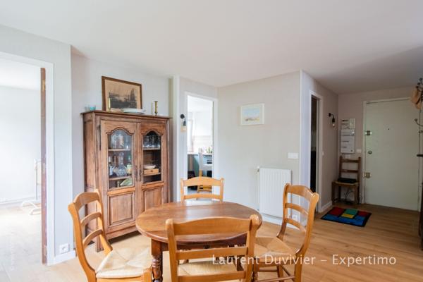 Ulis (91940) Triplex familial baigné de lumière de 96,30m2 et 3 chambres.