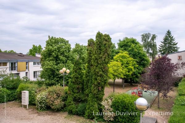 Ulis (91940) Triplex familial baigné de lumière de 96,30m2 et 3 chambres.