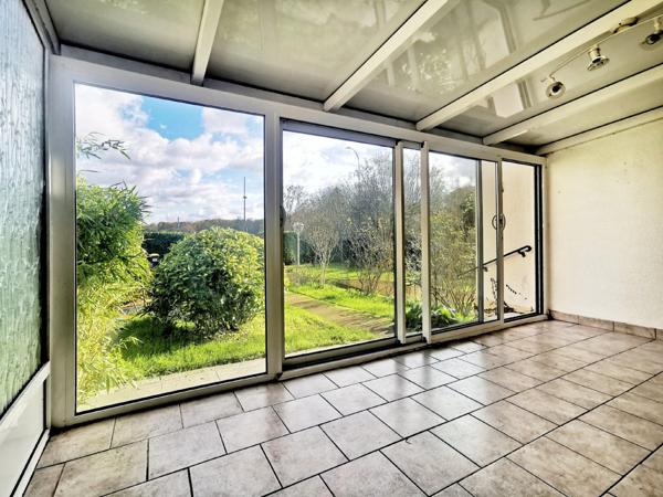 Saint-Rémy-lès-Chevreuse (78470) MAISON INDIVIDUELLE DE PLAIN-PIED avec sous-sol total sur 1000m² de terrain arboré