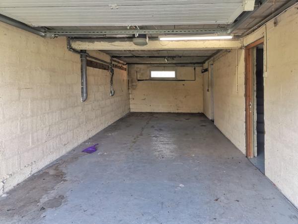 Saint-Rémy-lès-Chevreuse (78470) MAISON INDIVIDUELLE DE PLAIN-PIED avec sous-sol total sur 1000m² de terrain arboré