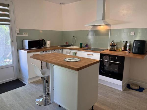 Vente                                                      Appartement
                        
                     4 pièces                      88 m2                     à Firmi