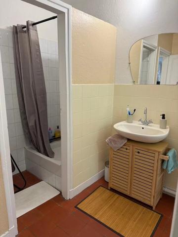 Vente                                                      Appartement
                        
                     4 pièces                      88 m2                     à Firmi