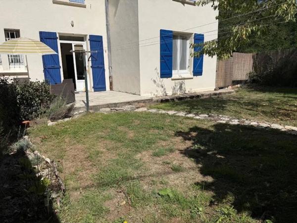 Vente                                                      Appartement
                        
                     4 pièces                      88 m2                     à Firmi
