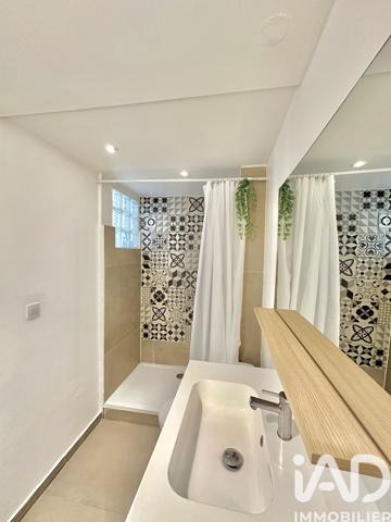 Immeuble à vendre 180 m² Hyères