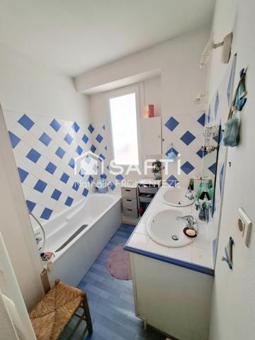 Maison de ville avec une terrasse + une cour intérieur