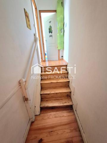Maison de ville avec une terrasse + une cour intérieur