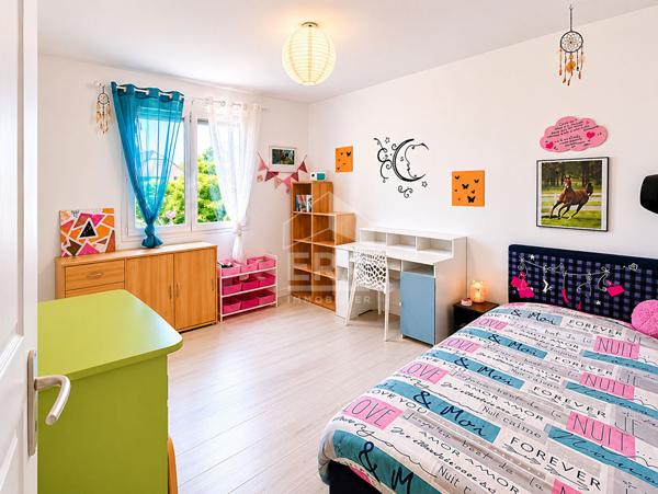 BENEJACQ - Plaine de NAY : Maison récente 7 pièces avec vue Pyrénées