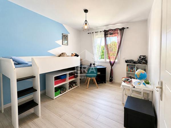 BENEJACQ - Plaine de NAY : Maison récente 7 pièces avec vue Pyrénées