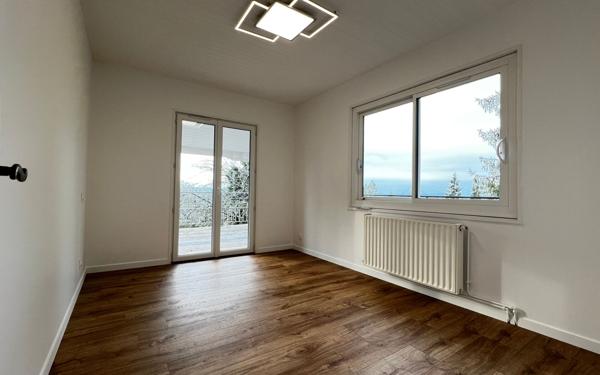 Maison à vendre    4 pièces •  Condeau