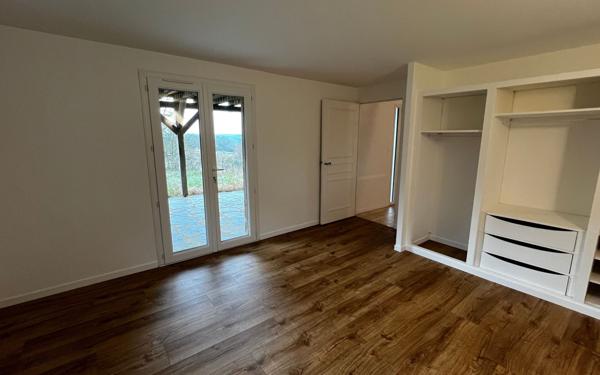 Maison à vendre    4 pièces •  Condeau