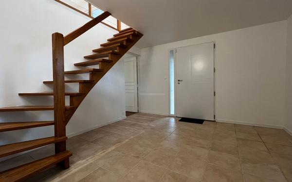 Maison à vendre    4 pièces •  Condeau