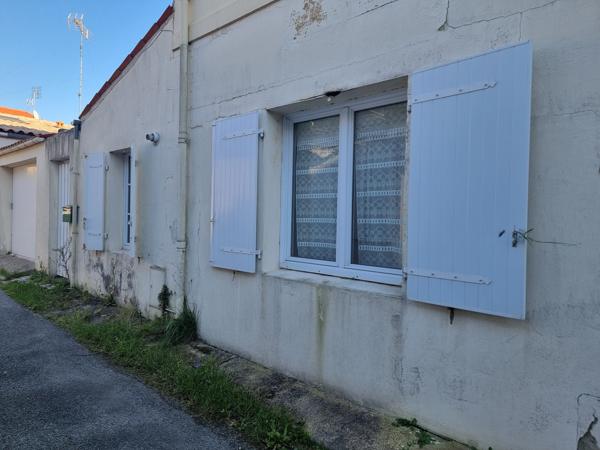Appartement
                                                                                                                                                                                                                                                                                                                        2 pièce(s)                                                                                                                                                                                                          1 chambre(s)                                                                                                                                                                                                          64.6  m²