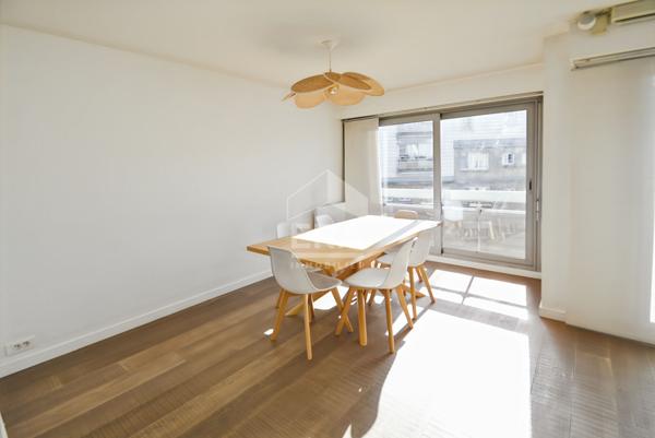 Boulogne Billancourt 4 pièces de 84 m2, DERNIER ETAGE, BALCON, LUMINEUX.