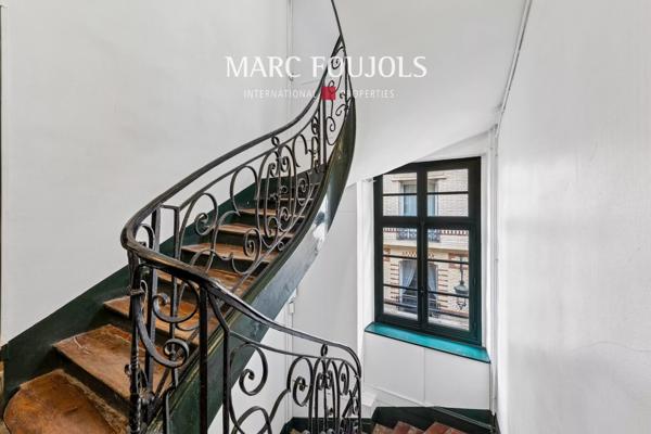 Paris VII. Bon Marché – Studio en bon état.