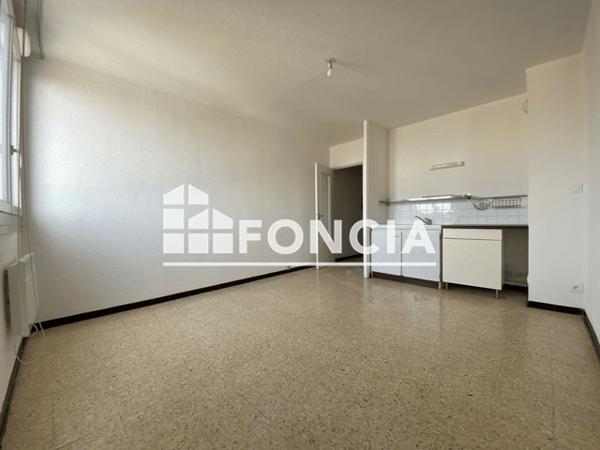 Location Studio 24.52 m² - LE GABIAN - 35 AVENUE DU MARECHAL JUIN Marignane 13700