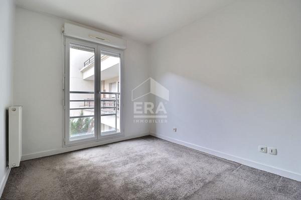 À VENDRE Appartement 3 pièces de 66 m² avec balcon, parking et cave